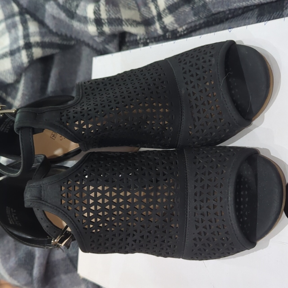 Black wedge sandals